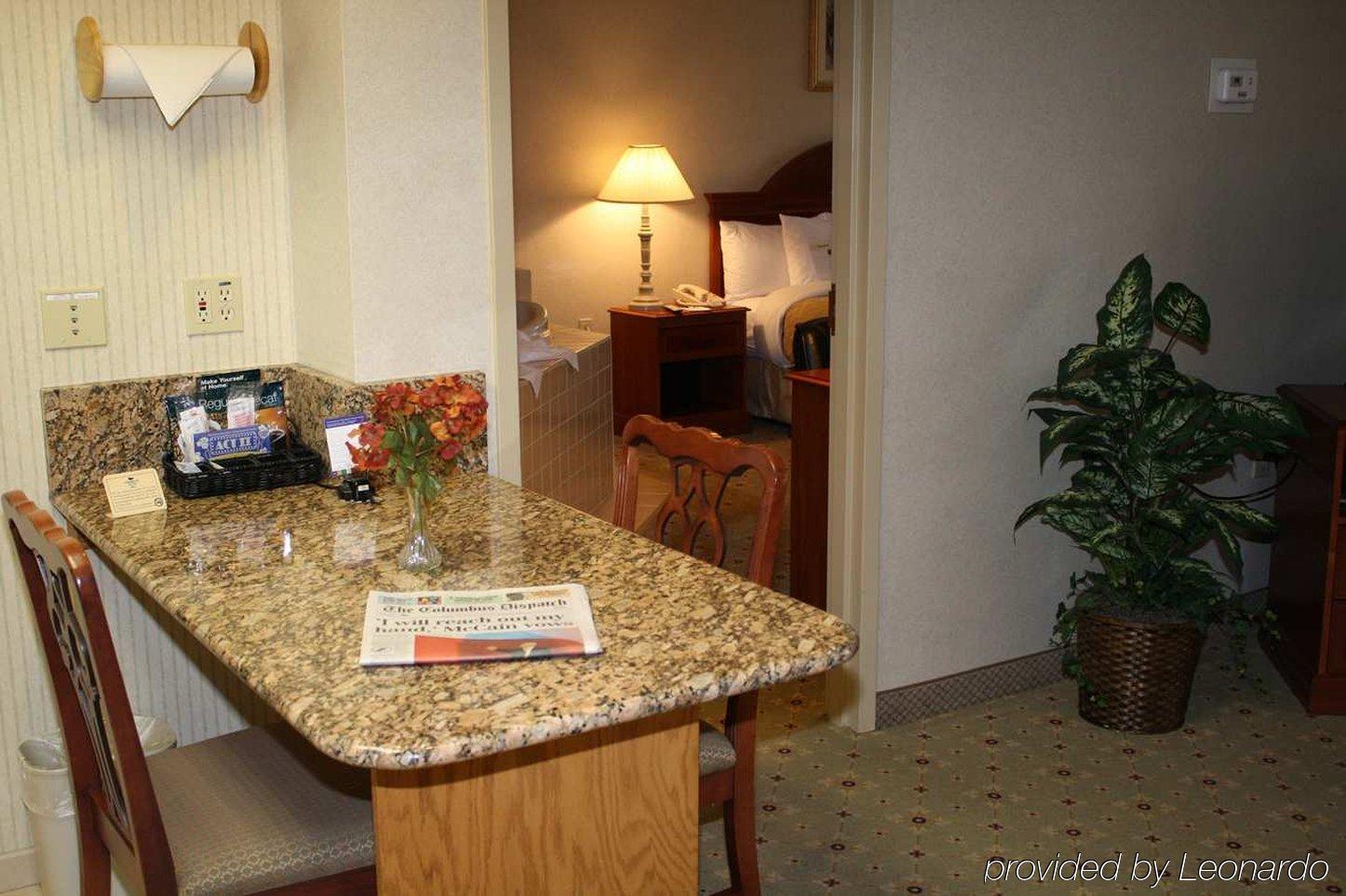 Homewood - Airport Hotel
