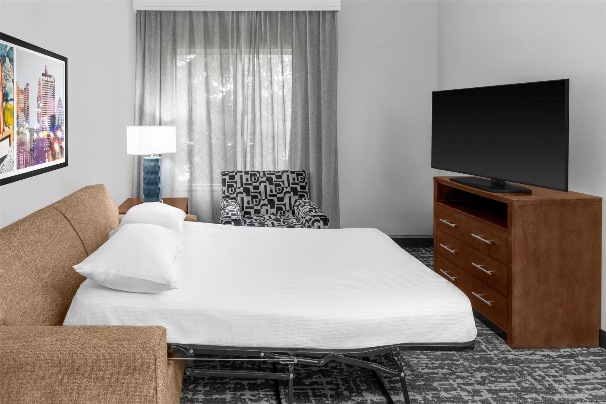 Homewood - Airport Hotel 3*